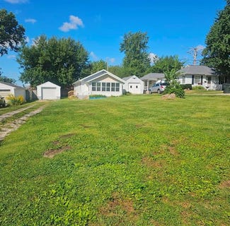 /international/us/1325-maplewood-drive-ne-cedar-rapids-ia-110120069175/