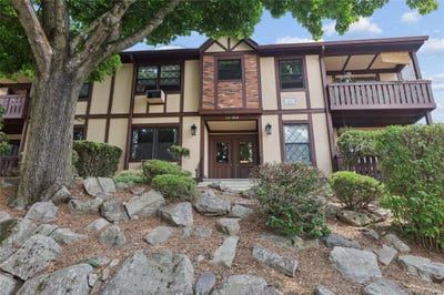 /international/us/529-sierra-vista-lane-valley-cottage-ny-110109066745/