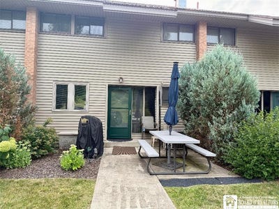/international/us/4-mohawk-drive-chautauqua-ny-110101459600/