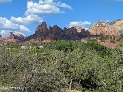 /international/us/40-blackhawk-lane-sedona-az-110101141513/?lang=en