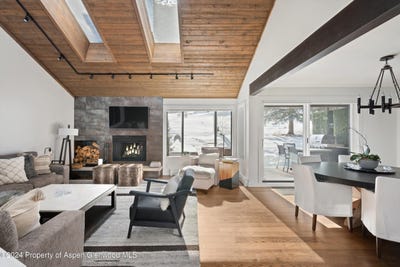 /international/us/366-snowmass-club-circle-snowmass-village-co-110096306419/