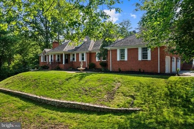 /international/us/21-springton-pointe-drive-newtown-square-pa-110108219066/