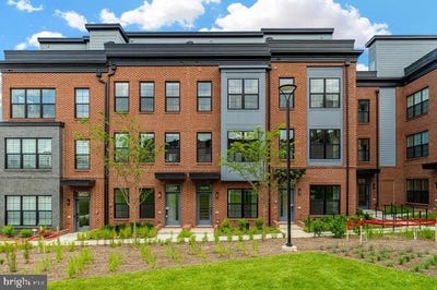 /international/us/11236-bunsen-street-reston-va-110107169308/