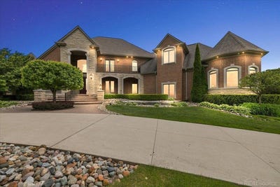 /international/us/54245-queensborough-drive-shelby-twp-mi-110108332735/