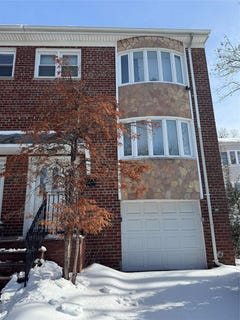 /international/us/15-43-144th-street-whitestone-ny-110105311484/