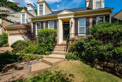 /international/us/103-claremore-court-little-rock-ar-110109928006/