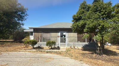 /international/us/701-n-newark-street-decatur-tx-110110324146/