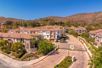 /international/us/453-country-club-drive-simi-valley-ca-110101143759/