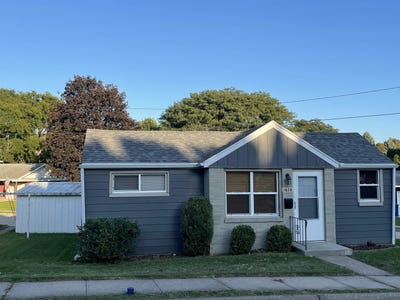 /international/us/1674-wisconsin-avenue-dubuque-ia-110110367593/