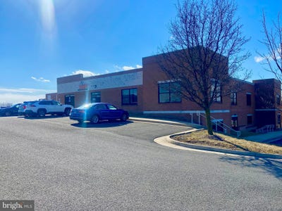 /international/us/252-airport-road-winchester-va-110097311853/