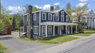 /international/us/2666-new-york-23-hillsdale-ny-110108092675/