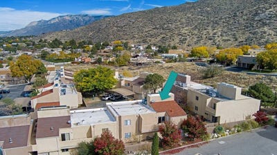 /international/us/13246-candelaria-road-ne-albuquerque-nm-110103551255/