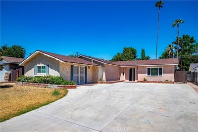 /international/us/8832-odessa-ave-north-hills-ca-110108930149/