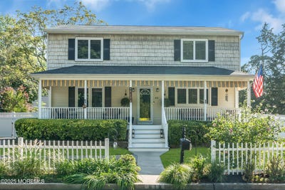 /international/us/818-arthur-drive-red-bank-nj-110120482379/