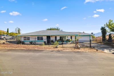 /international/us/17322-longmeadow-avenue-lake-los-angeles-ca-110106039429/