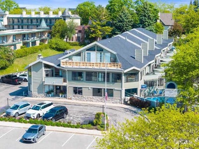 /international/us/101-michigan-105-charlevoix-mi-110106716537/