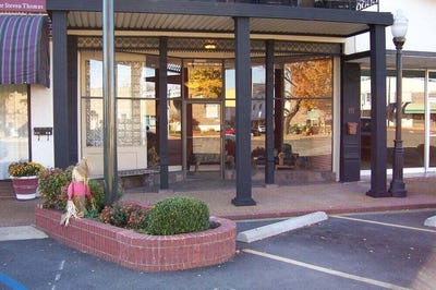 /international/us/113-n-main-st-ripley-ms-110106502067/