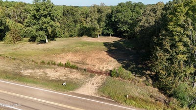 /international/us/8825-state-route-100-e-jacks-creek-tn-110120461419/