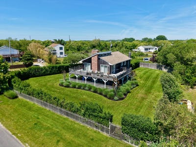 /international/us/20-benson-drive-montauk-ny-110109851431/