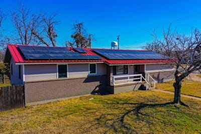 /international/us/202-n-10th-street-jacksboro-tx-110105510959/