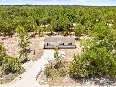 /international/us/14440-se-21st-place-morriston-fl-110100870766/