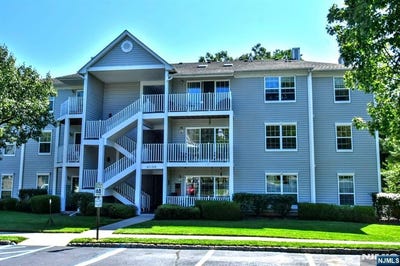 /international/us/928-juniper-way-mahwah-nj-110119652357/