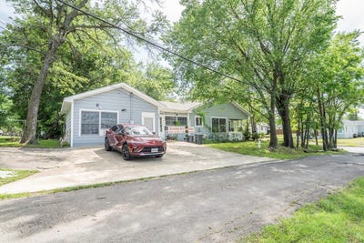 /international/us/502-davis-street-s-sulphur-springs-tx-110108798408/