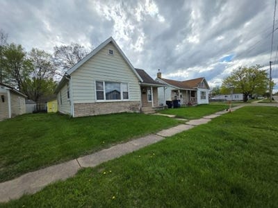 /international/us/806-mansion-street-mauston-wi-110107714813/