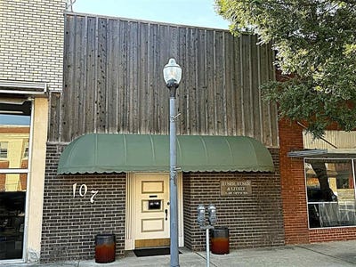 /international/us/107-s-wewoka-avenue-wewoka-ok-110101050694/