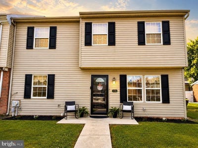 /international/us/5725-cavalier-court-bensalem-pa-110108781214/