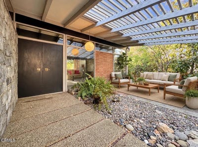 /international/us/925-monarch-drive-la-canada-flintridge-ca-110120120118/