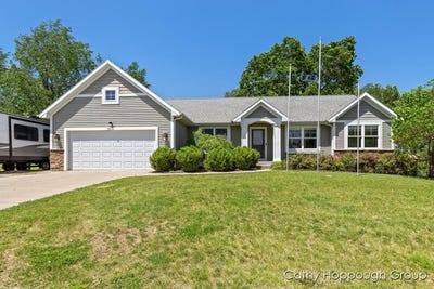 /international/us/950-whitetail-court-ionia-mi-110100415040/