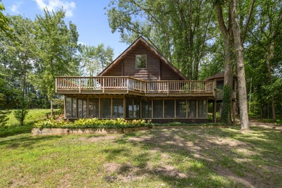 /international/us/152-32nd-street-allegan-mi-110100691012/