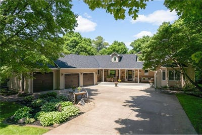/international/us/14310-river-crest-drive-rogers-mn-110108724616/