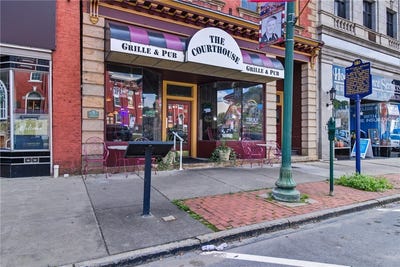 /international/us/209-main-st-brookville-area-school-district-pa-110102853544/