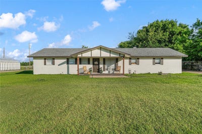 /international/us/104-melissa-street-bruceville-eddy-tx-110120551031/