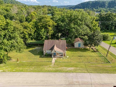 /international/us/225-blevins-street-norfork-ar-110101004496/?lang=zh-tw