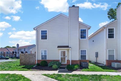 /international/us/203-quarter-trail-newport-news-va-110108533526/