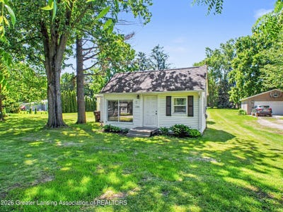 /international/us/244-e-elm-street-elsie-mi-110108820719/