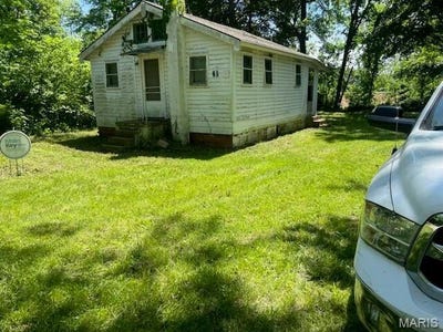 /international/us/8048-riverview-drive-dittmer-mo-110099801426/