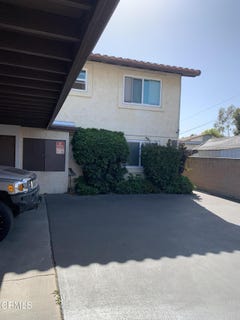 /international/us/220-south-palm-avenue-santa-paula-ca-110108109189/