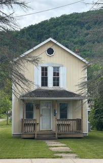 /international/us/14567-main-street-prattsville-ny-110109215577/