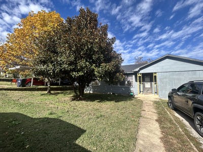 /international/us/1037-w-3rd-street-west-plains-mo-110107752231/