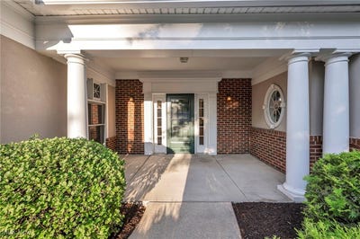 /international/us/8635-alexandra-drive-unit-8b-north-royalton-oh-110101346412/