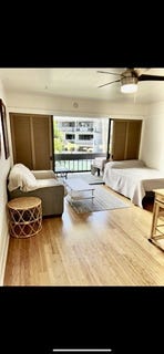 /international/us/400-hualani-st-hilo-hi-110102562710/