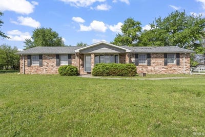 /international/us/9967-n-county-road-800-road-daleville-in-110107653472/