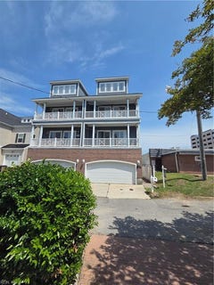 /international/us/304-26-1-2-street-virginia-beach-va-110108795784/