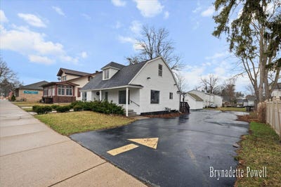 /international/us/123-s-main-street-cedar-springs-mi-110098373976/
