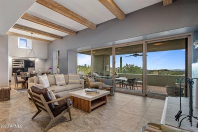 /international/us/10111-e-graythorn-drive-scottsdale-az-110106954679/