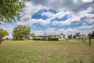 /international/us/2603-mcnelly-lane-burton-tx-110108199535/